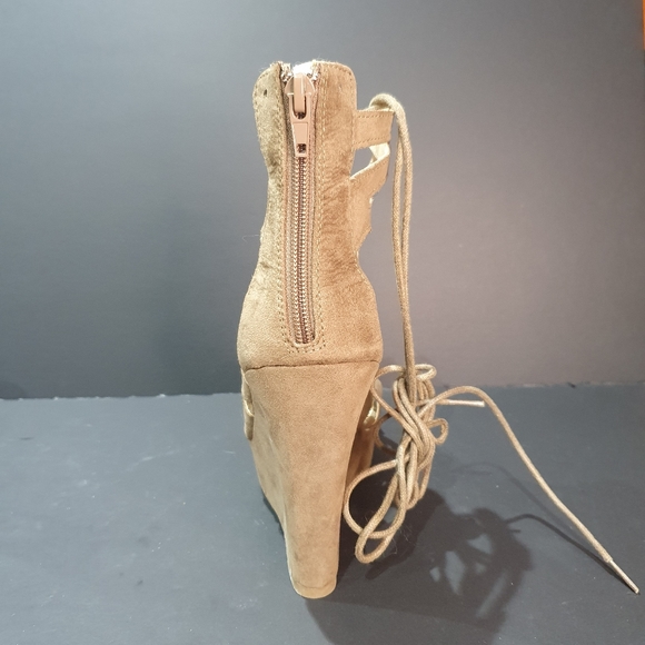 New Charlotte Russe Lace Up Suede Beige Platform Wedge Heels - Picture 3 of 4